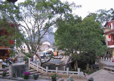 West Street (Xi Jie): 
Guangxi - Yangshuo; 
Travel in Yangshuo, Guangxi 