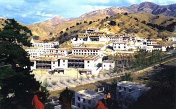 Wudangzhao Monastery: 
Inner Mongolia - Baotou; 
Travel in Baotou, Inner Mongolia 